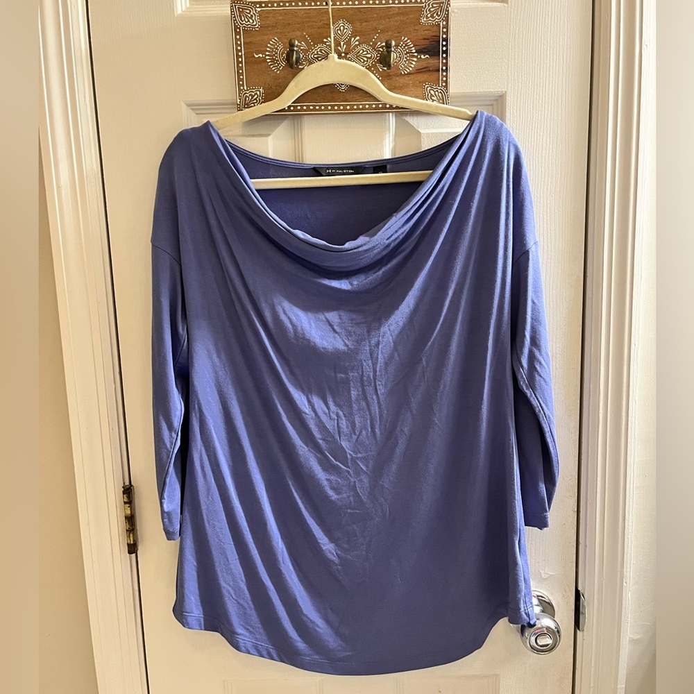 Women’s cowl neck periwinkle blue Halston Shirt Small